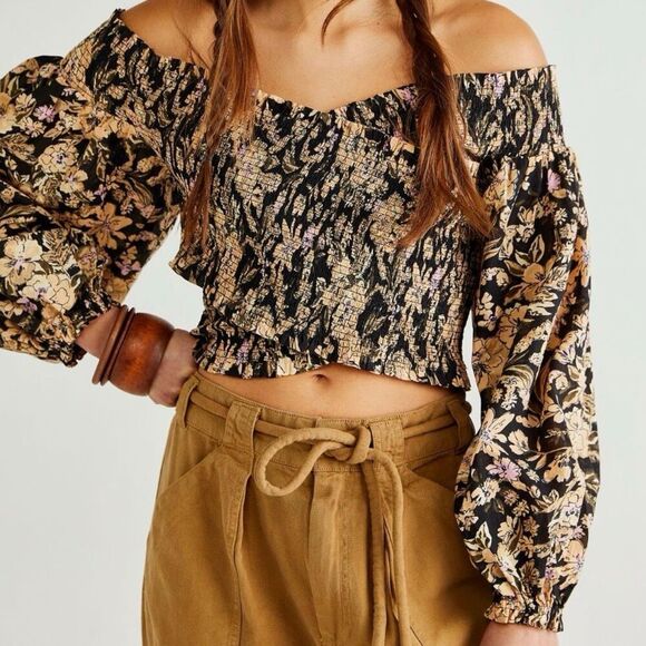 Free People East to West Smocked Top M - Picture 7 of 7